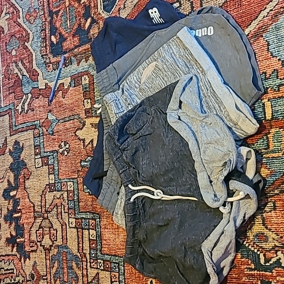 Athletic shorts LOT - Picture 1 of 6